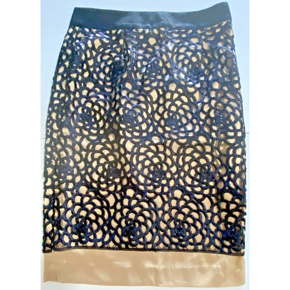BYSI Women's Skirt‎ M Pencil Floral Black Lace Overlay Pencil Gold Nude Lining
